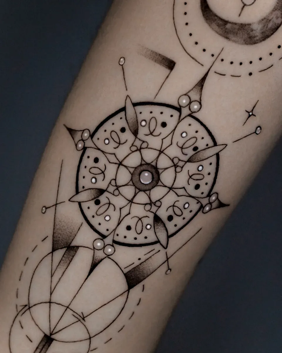 나침반 기하학 라인타투 블랙워크 - 1