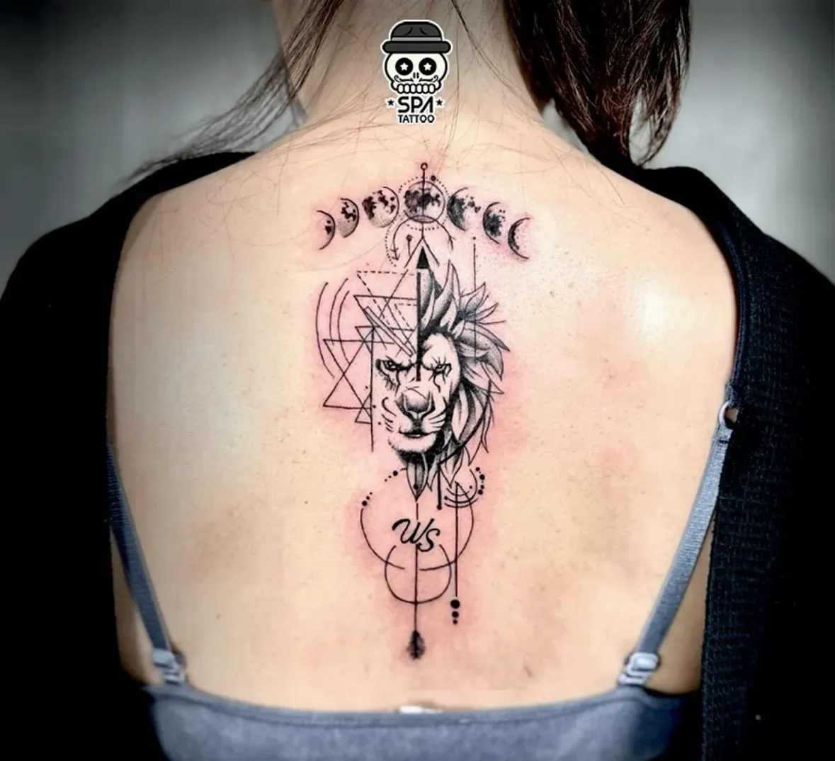 사자 별자리 기하학 타투 - 1