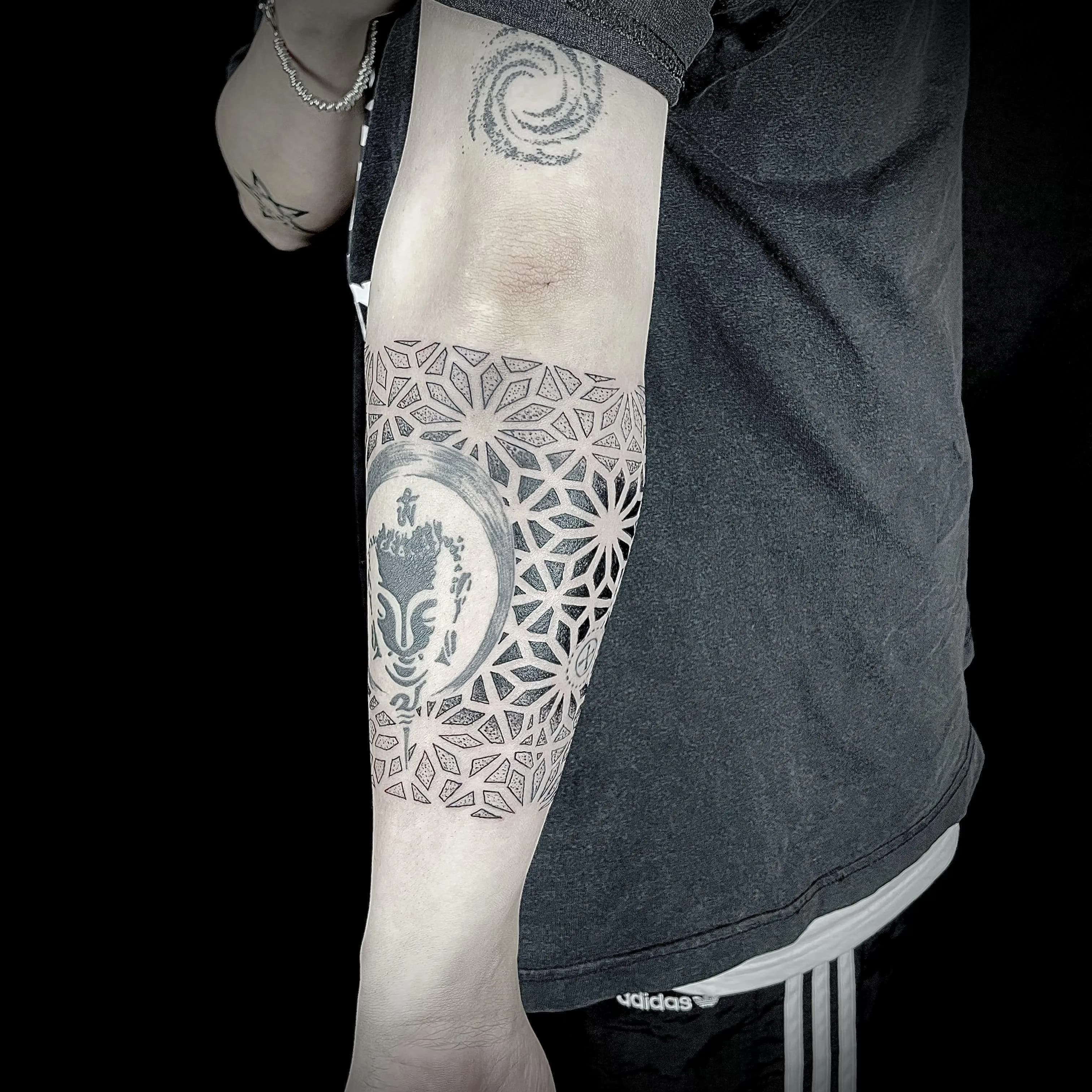 ํจํดํํฌ - 1