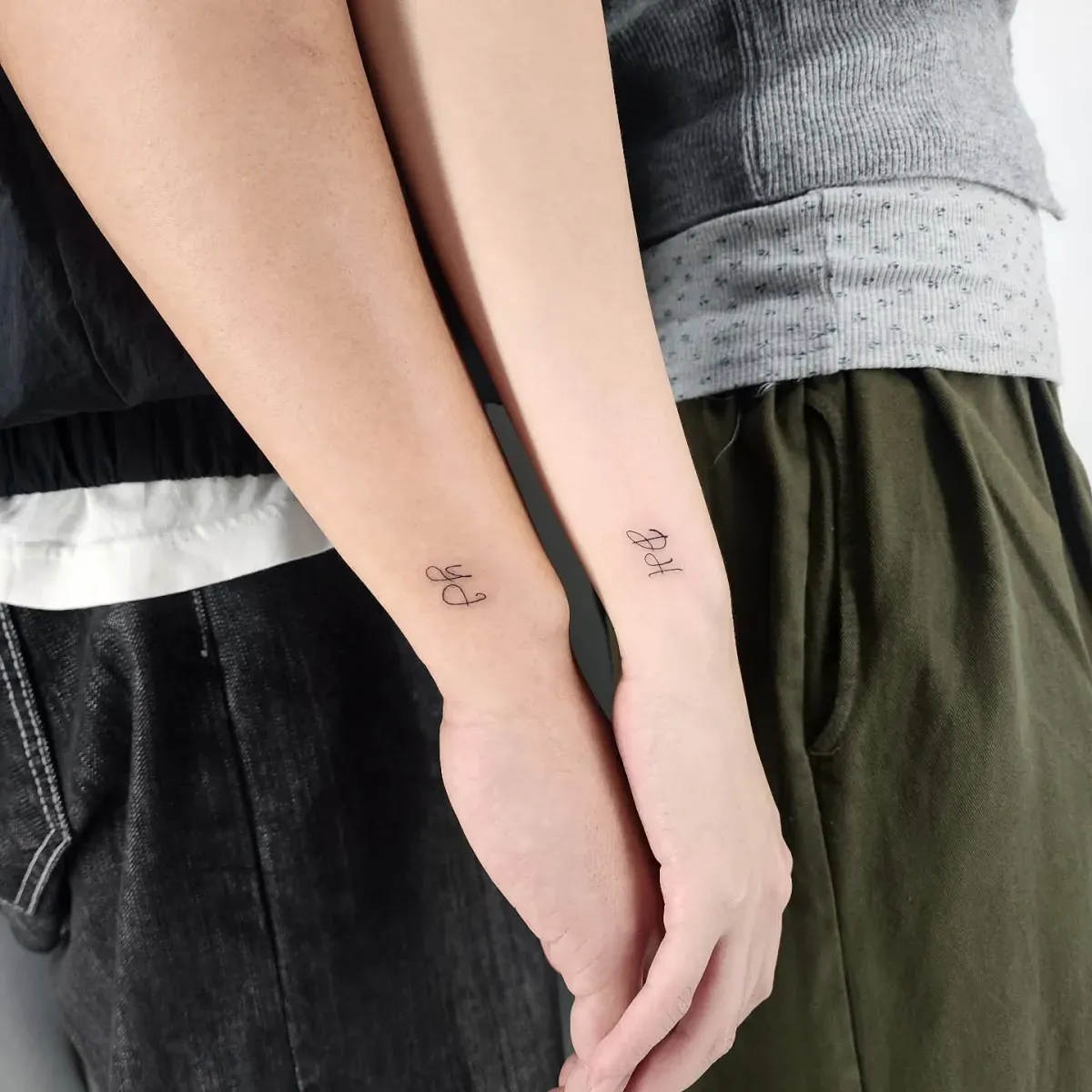 ์ปคํ ์ด๋์
๋ ํฐ๋ง