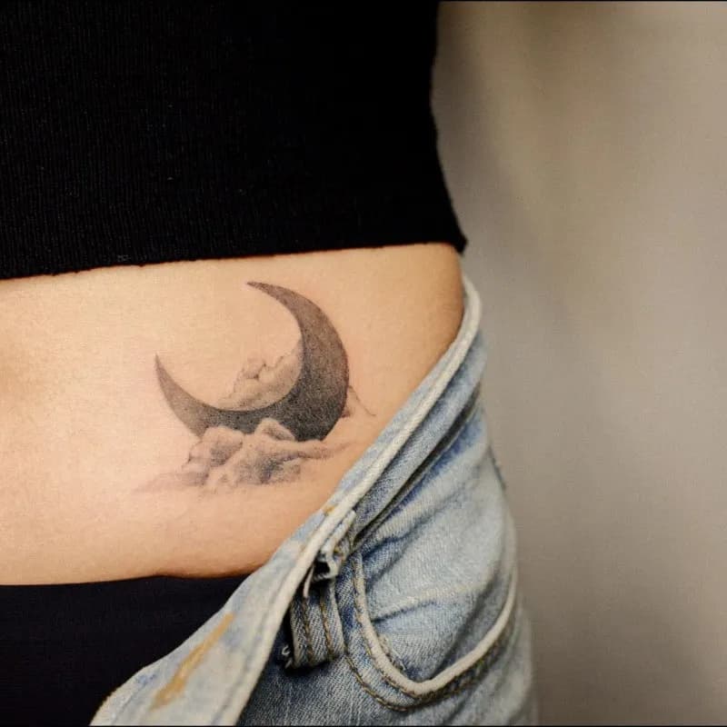 점 커버업 달 구름타투 tattooist_petal - 1