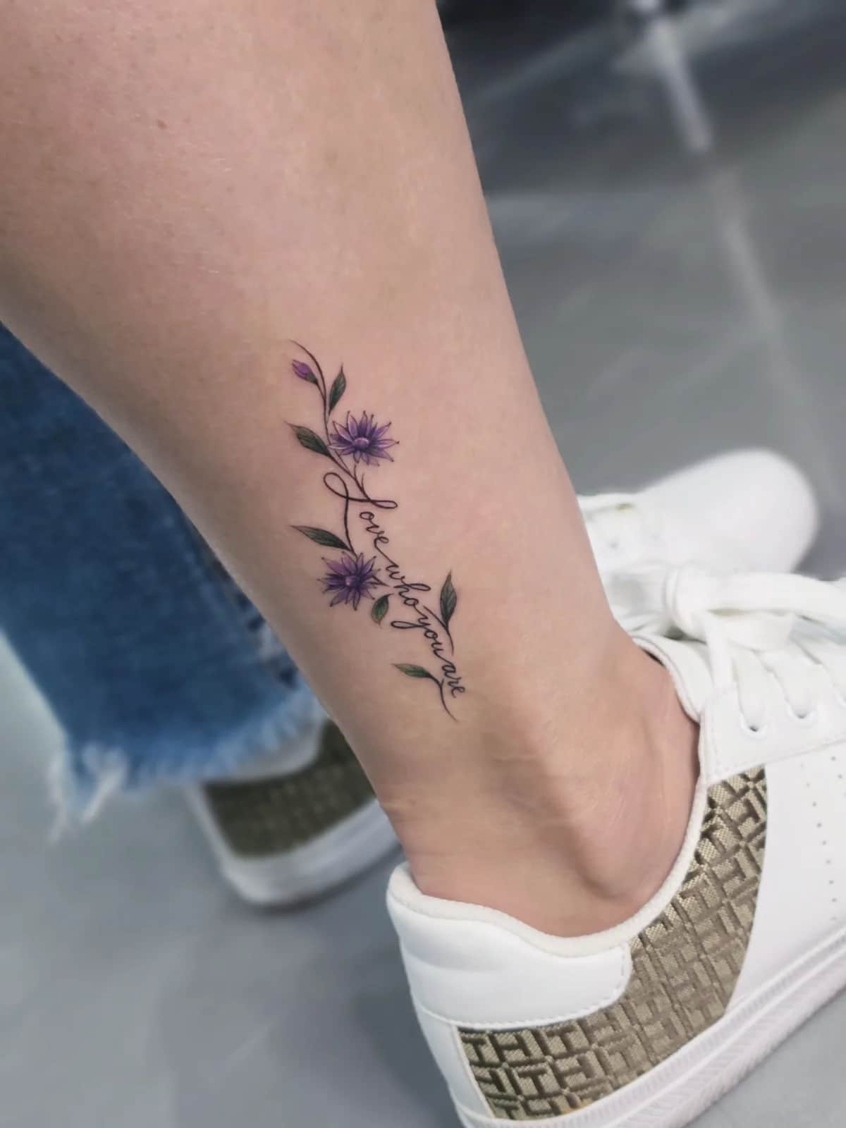 컬러 꽃 레터링