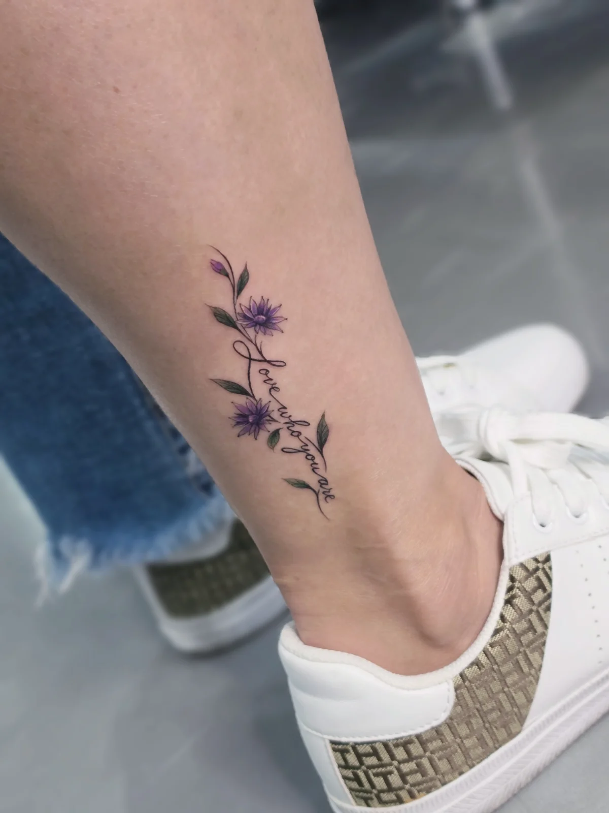 컬러 꽃 레터링
