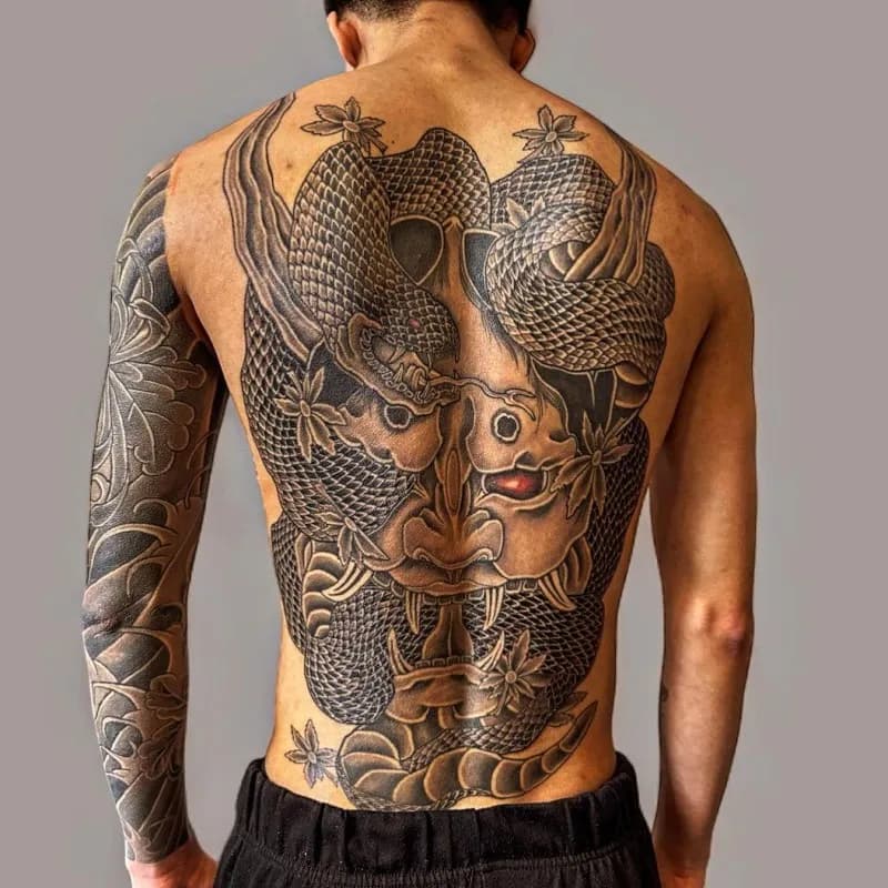 ํ์ผ๋ฑํ ๋ํค๋ณด๋ฆฌ @wan_tattooer ์ฒญ์ฃผ