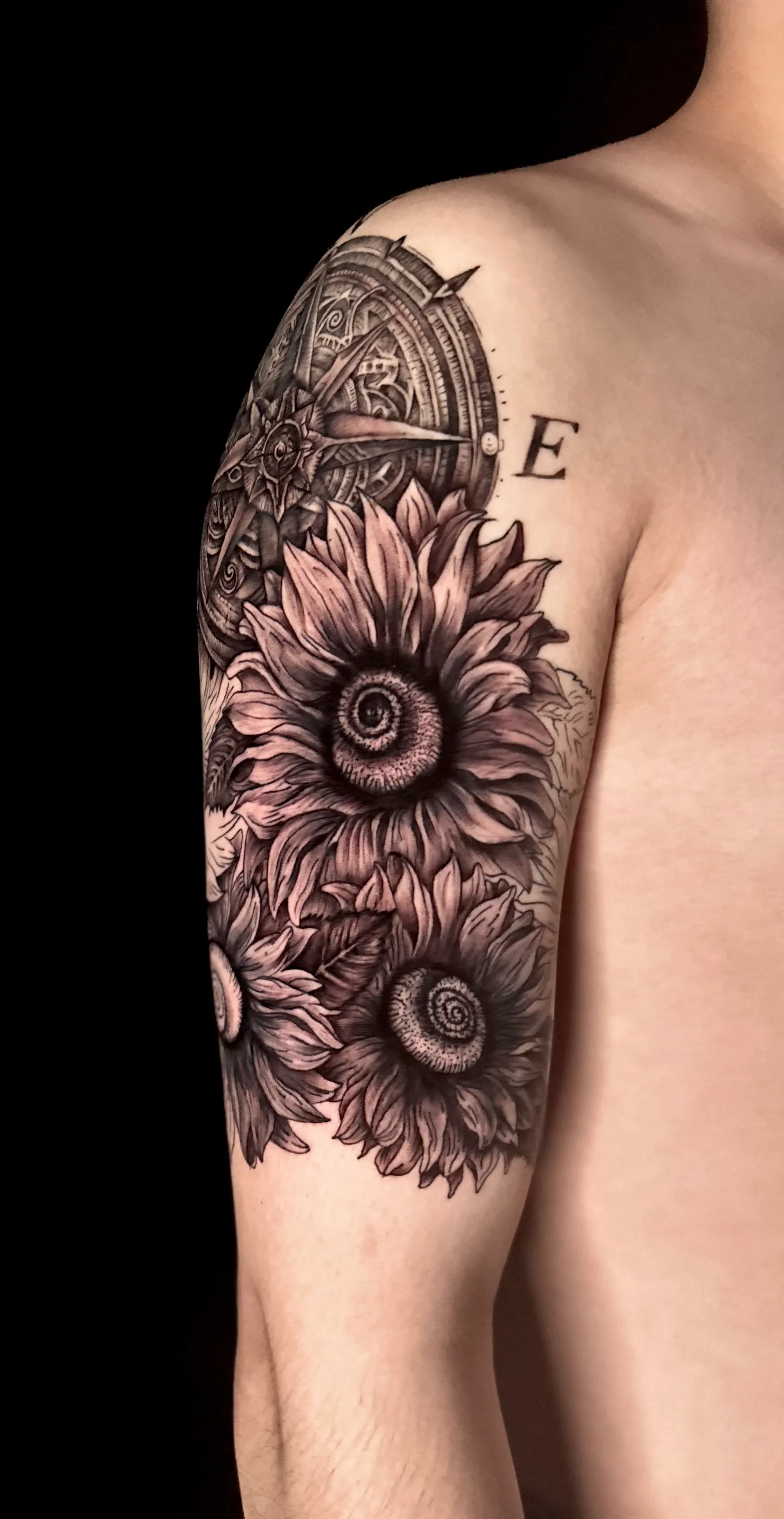 해바라기 + 나침반 (블랙앤그레이) - 1