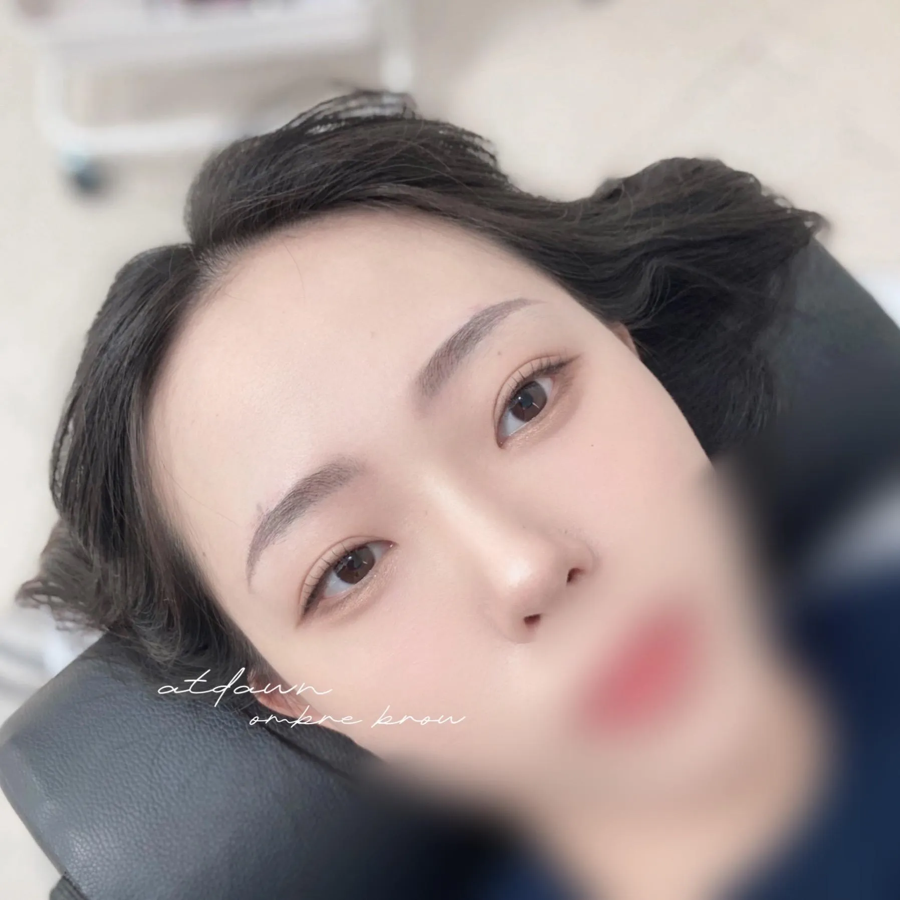 여자 트레이너 눈썹 - 1