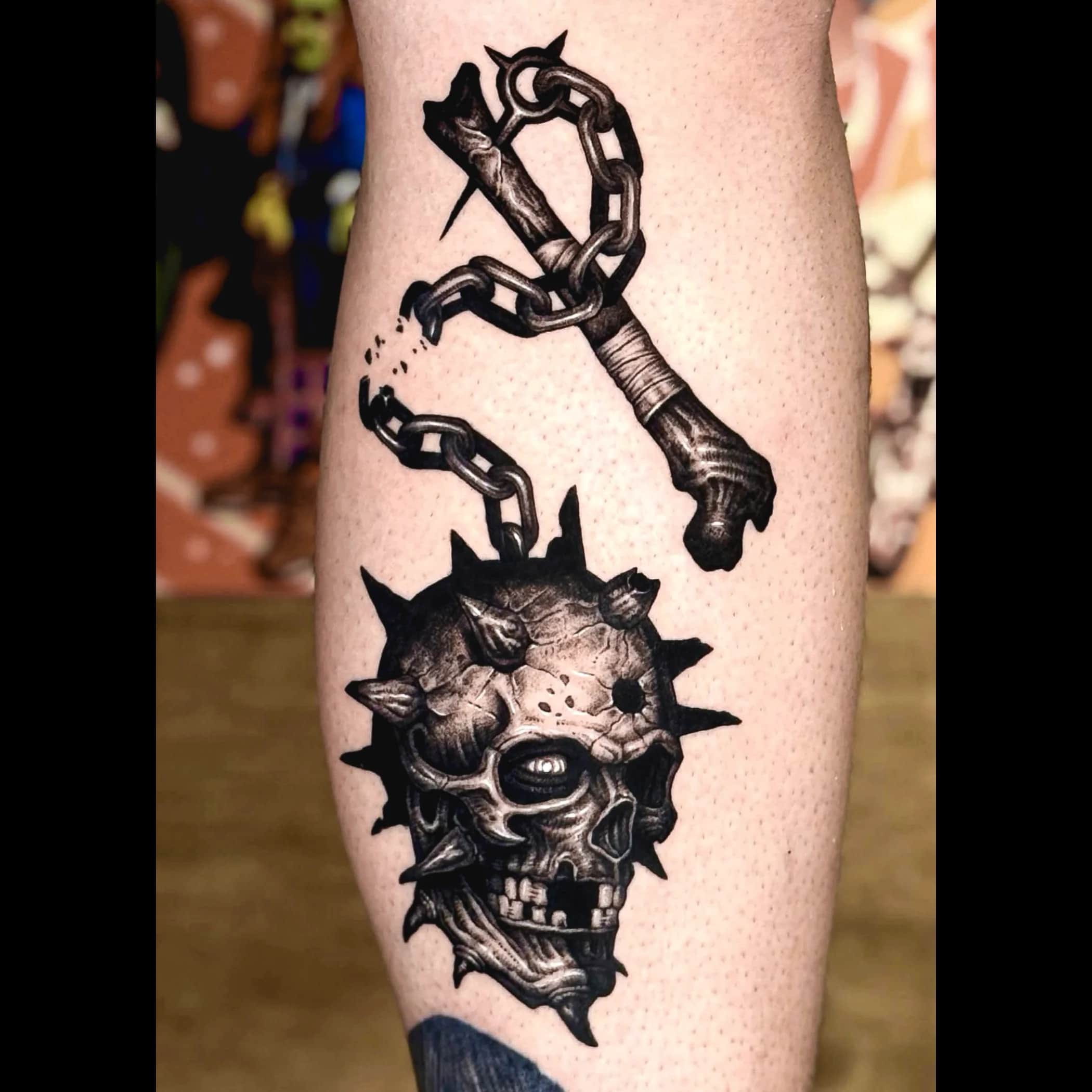 철퇴 해골 타투