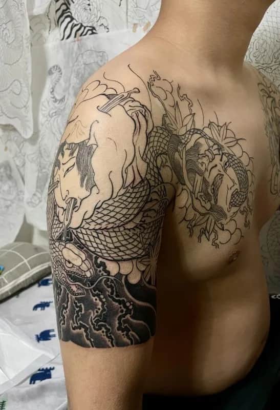 뱀 나마쿠비 가슴 반팔 라인 작업