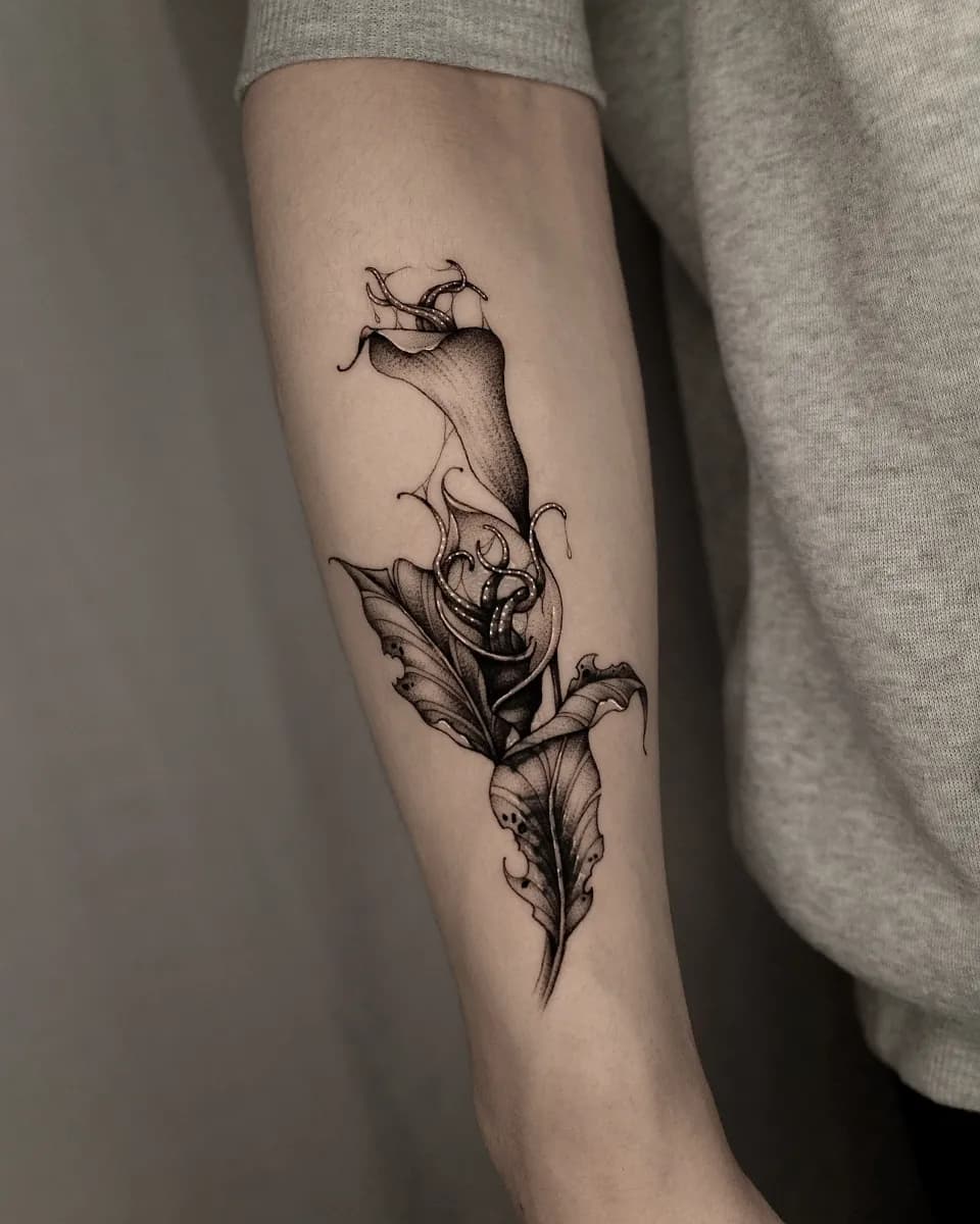 괴물 식물 꽃 커버업 블랙워크 타투 - 1