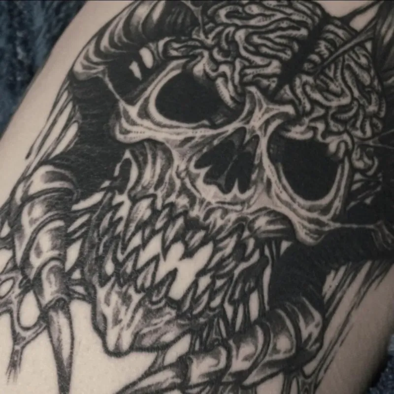 허벅지 해골,1년발색