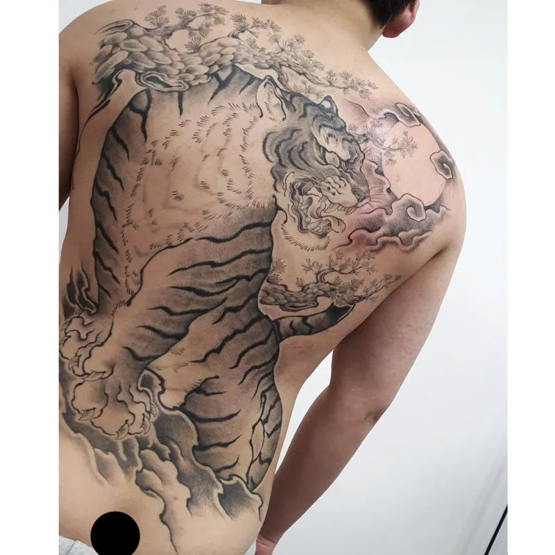 등판 수묵화 호랑이 - 1