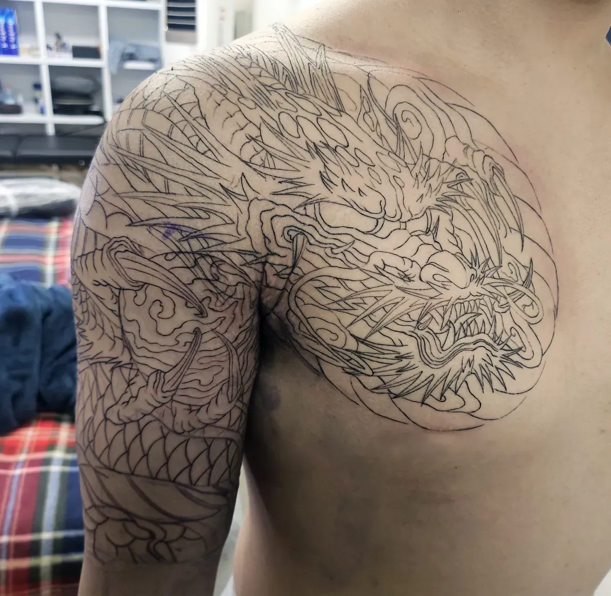 이레즈미타투 용타투 가슴반팔타투 인천타투 부천타투 부평타투 김포타투 최상의 작품을 만들어드립니다