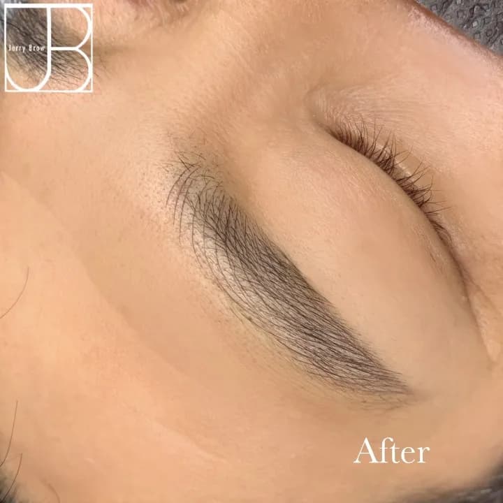 자연눈썹 맨즈브로우