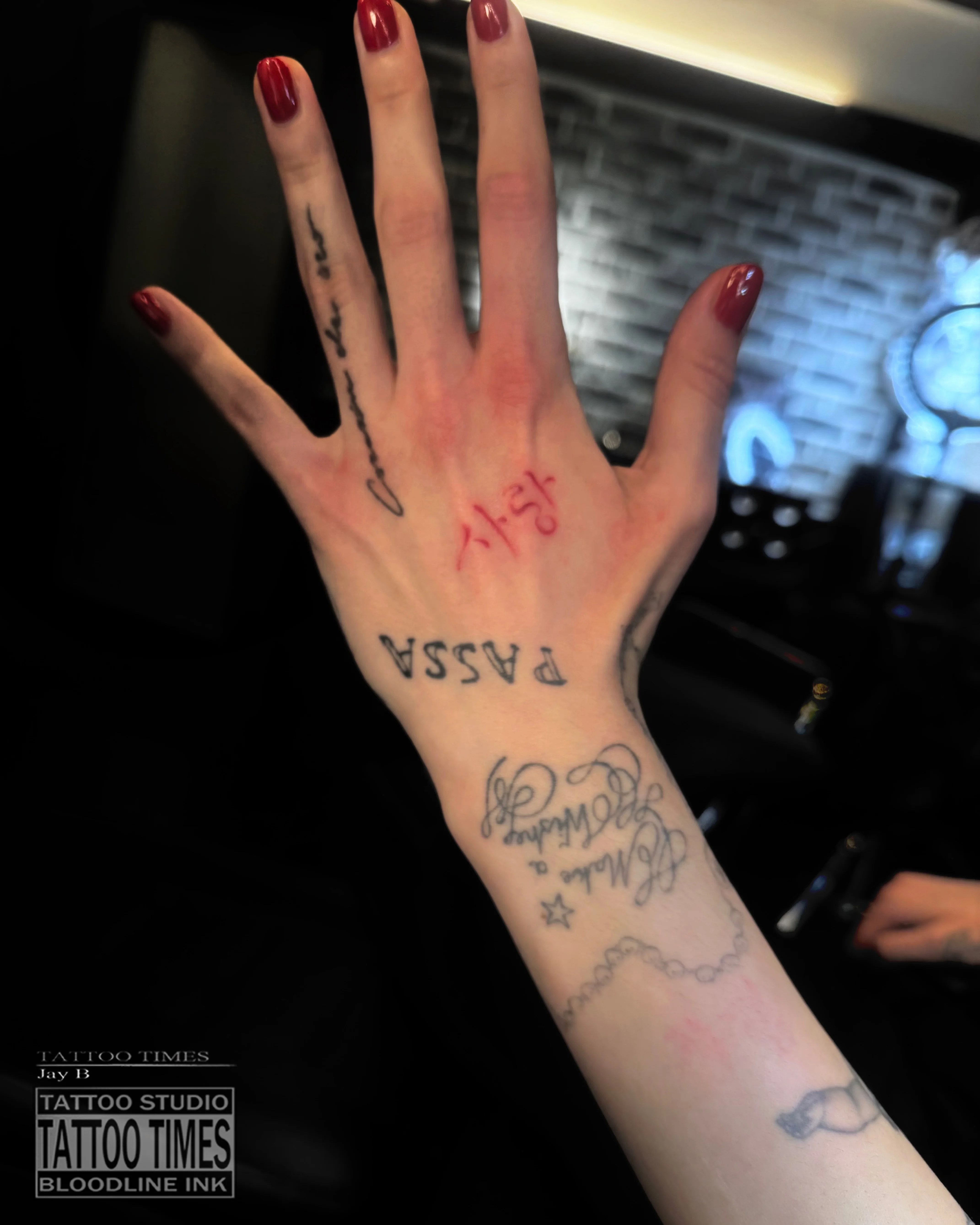 사랑 - 타투타임스