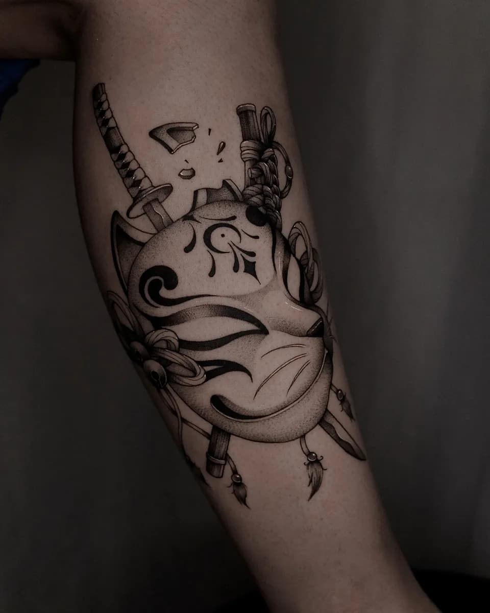 키츠네가면 카타나 칼 블랙워크 타투 - 1