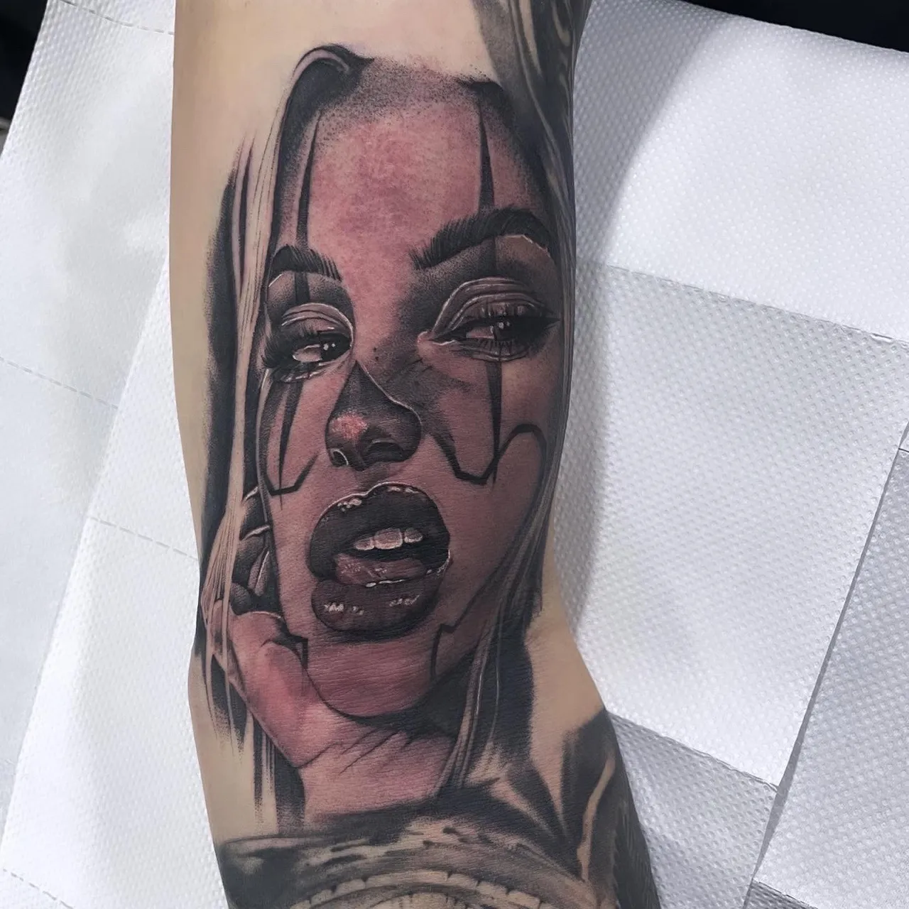 ๋ธ๋์๊ทธ๋ ์ด ์น์นด๋
ธํํฌ