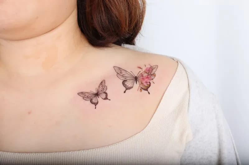 꽃타투, 하트타투, 홍대타투, 서울타투, 여자타투, 타투, 쇄골타투, tattoo, girltattoo, seoultattoo, hongdaetattoo, koreantattoo - 1