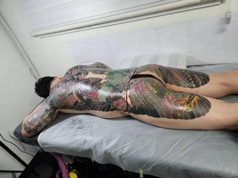 대구이레즈미, 대구등허벅지이레즈미, 대구타투, 대구등판이레즈미, 유애타투, yuye, 용문신, daegu tattoo.