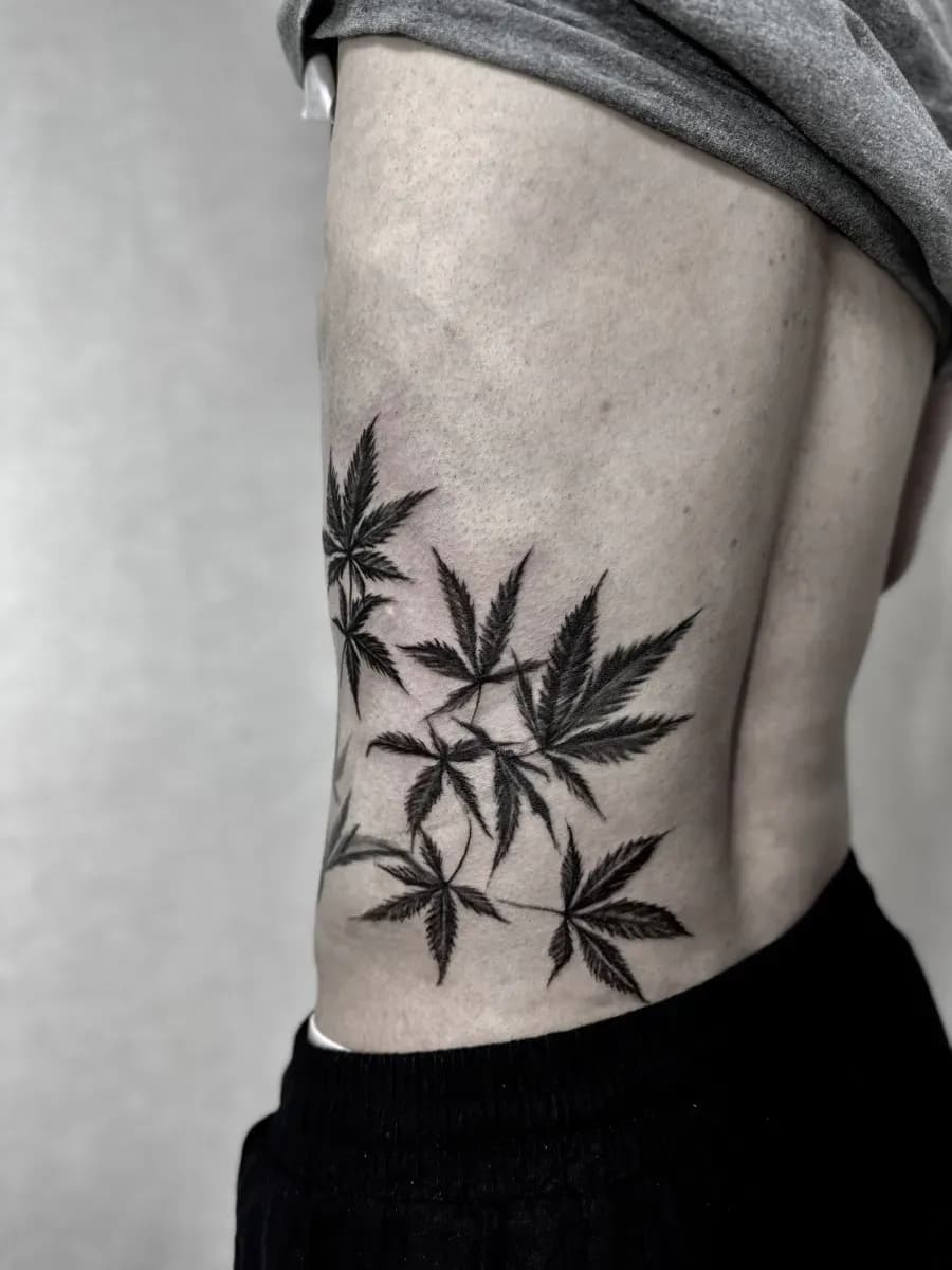 단풍나무잎 블랙워크