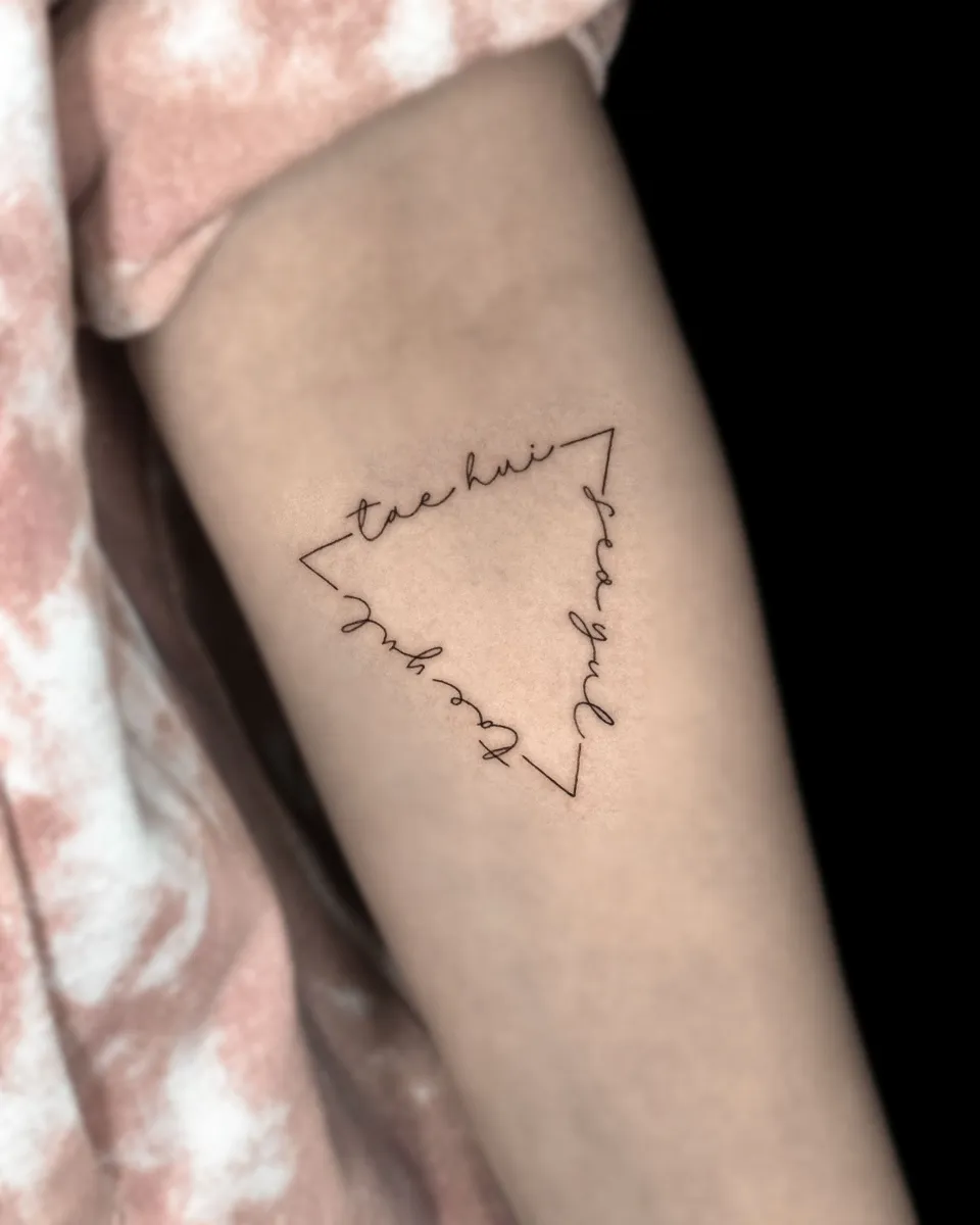 가족타투 레터링 삼각형 타투 - 1