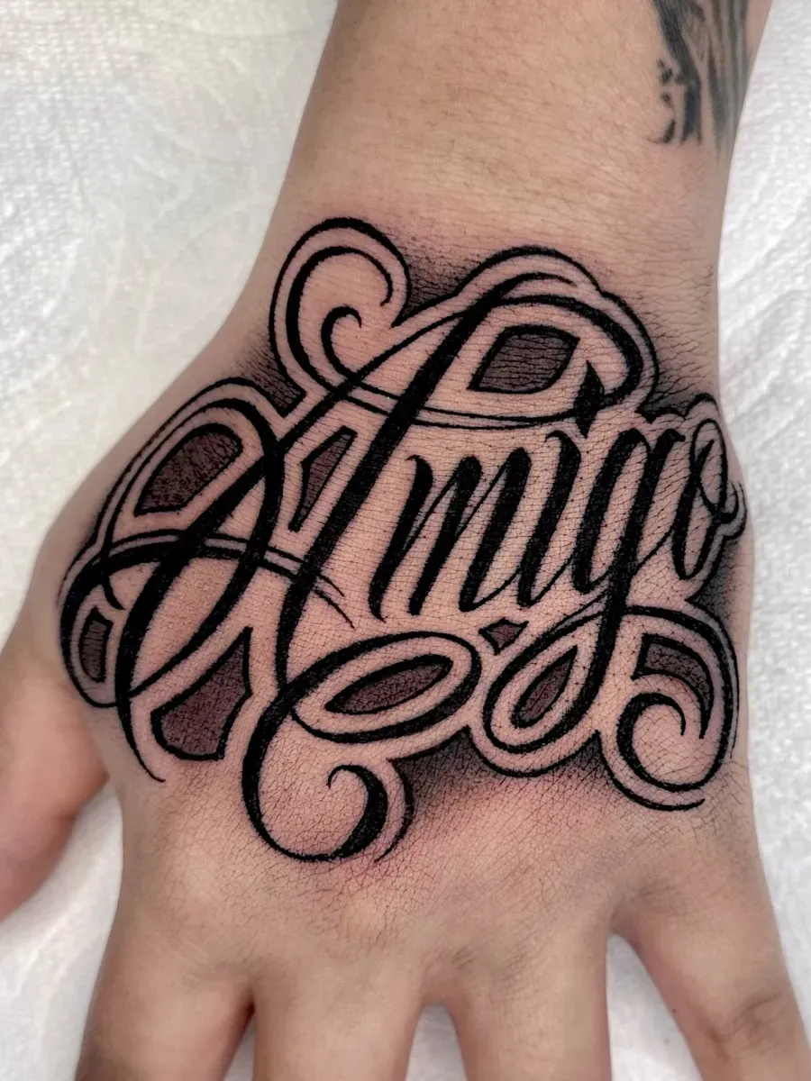 치카노타투 레터링타투 손등타투