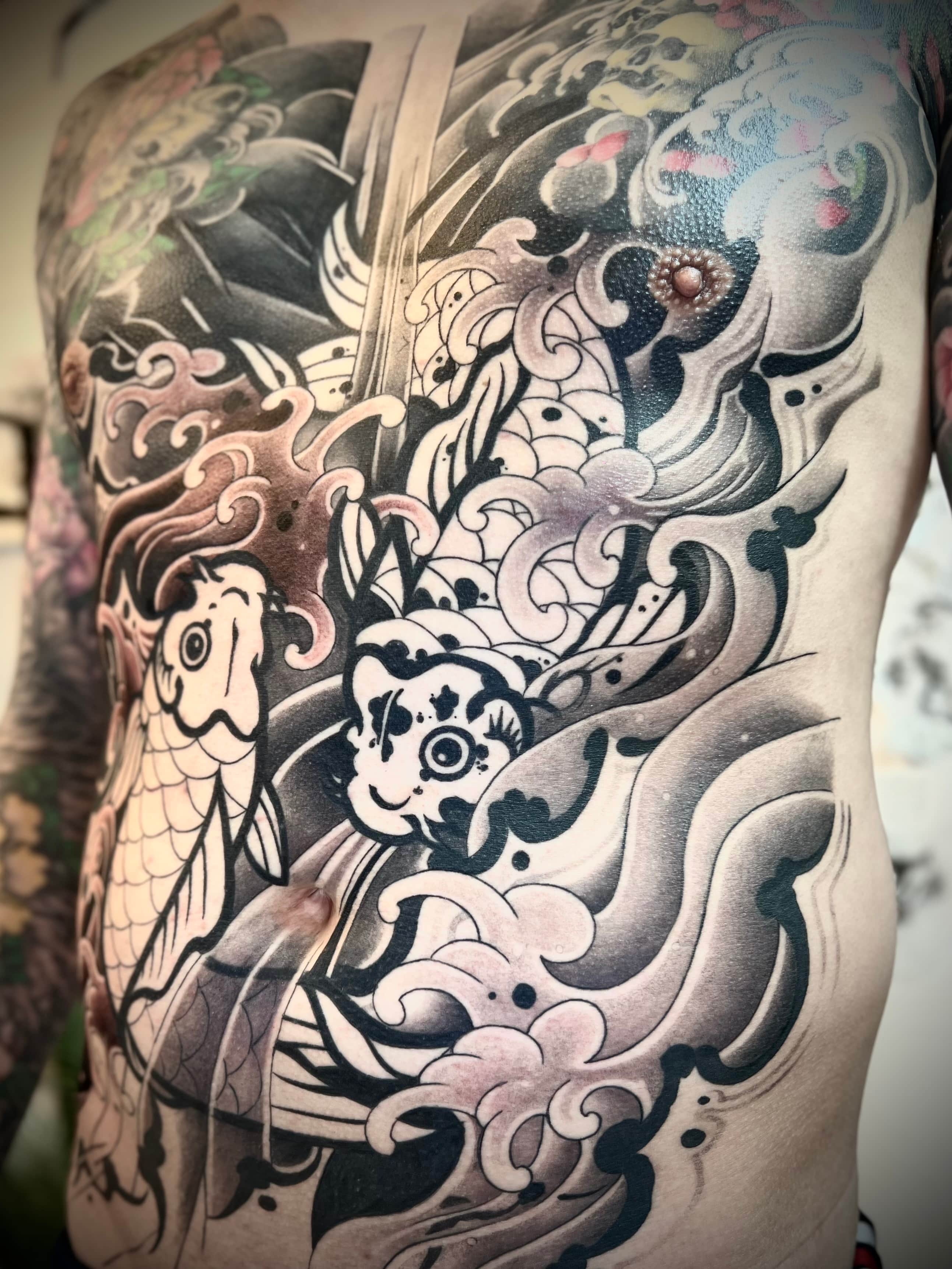 묘당, 배 앞판 잉어