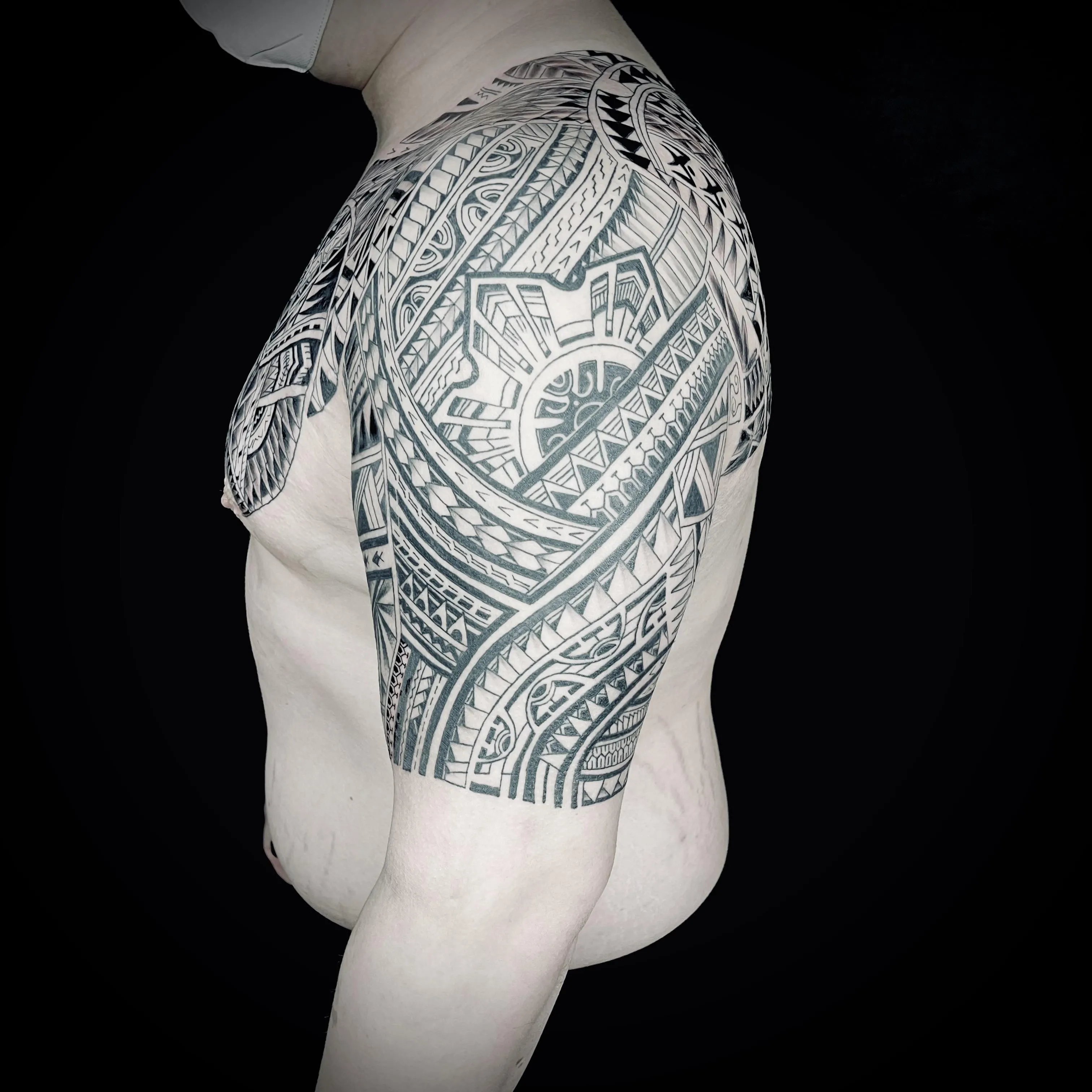 ํด๋ฆฌ๋ค์์ - 1