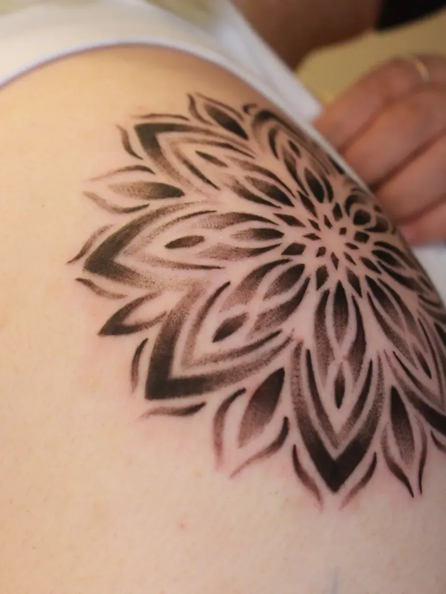 만다라 어깨 타투 - 1