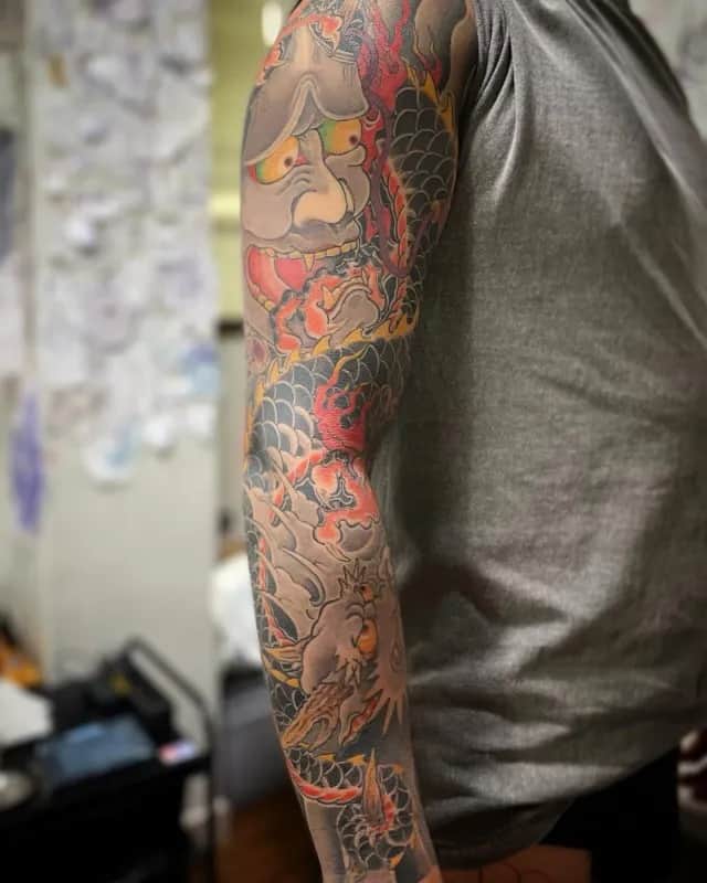 한야 용 긴팔 가쿠 메인채색