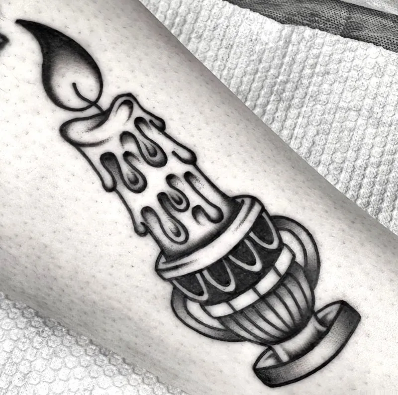 블랙스쿨 올드스쿨 촛불타투