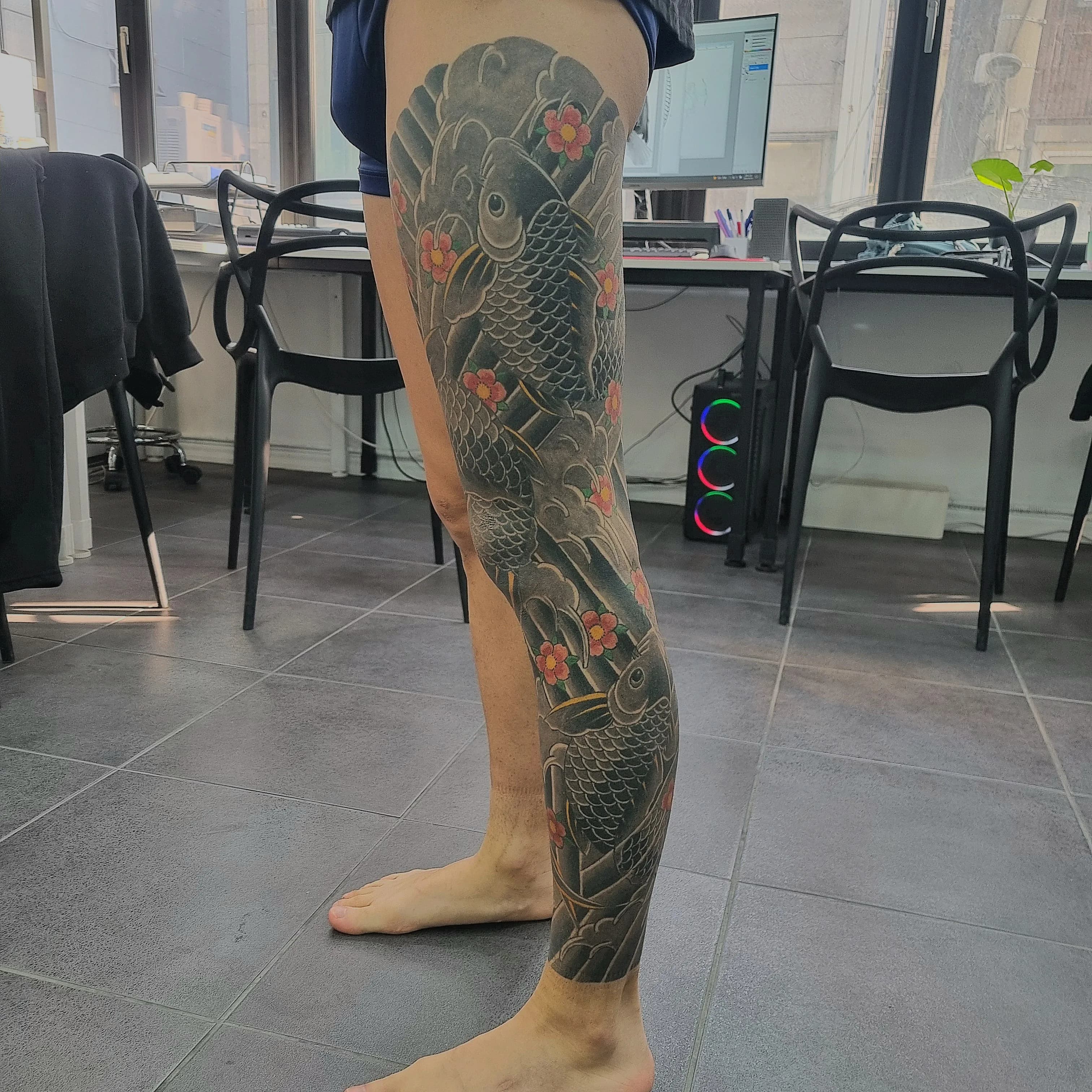 ์ด๋ ์ฆ๋ฏธ ๊ธด๋ค๋ฆฌํํฌ ์์ดํํฌ