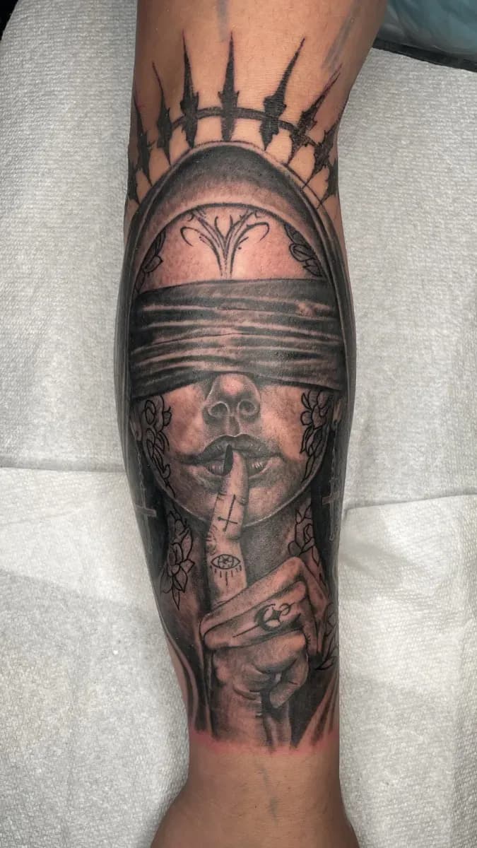 ๋คํฌ ๋ฆฌ์ผ๋ฆฌ์คํฑ