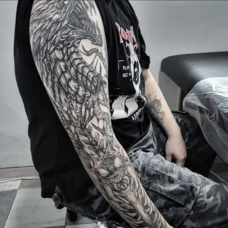 ๋คํฌ ํฌ๋ฆฌ์ณ ๋ธ๋์ํฌ ๊ธดํ