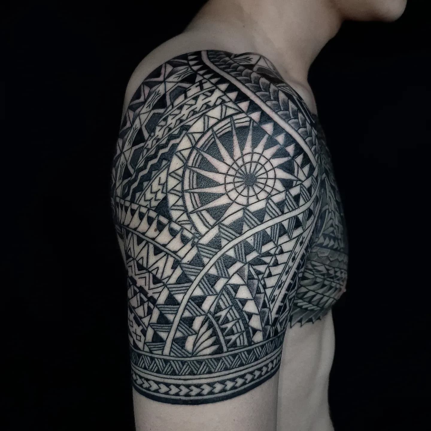 ํด๋ฆฌ๋ค์์ํํฌ - 1