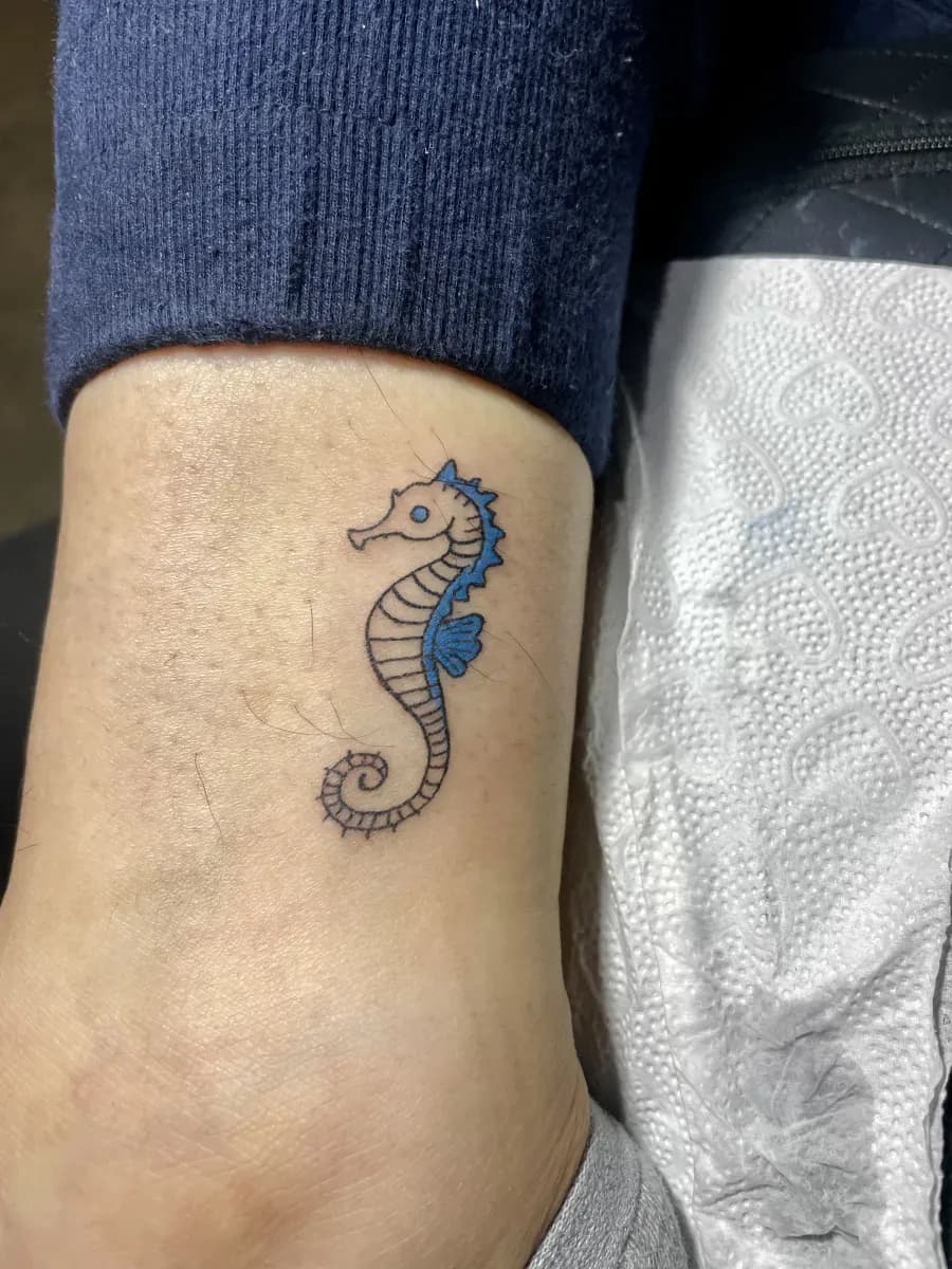 사주팔자와 오행 균형을 위한 타투 돌고래타투 해마타투 물방울타투 - 1