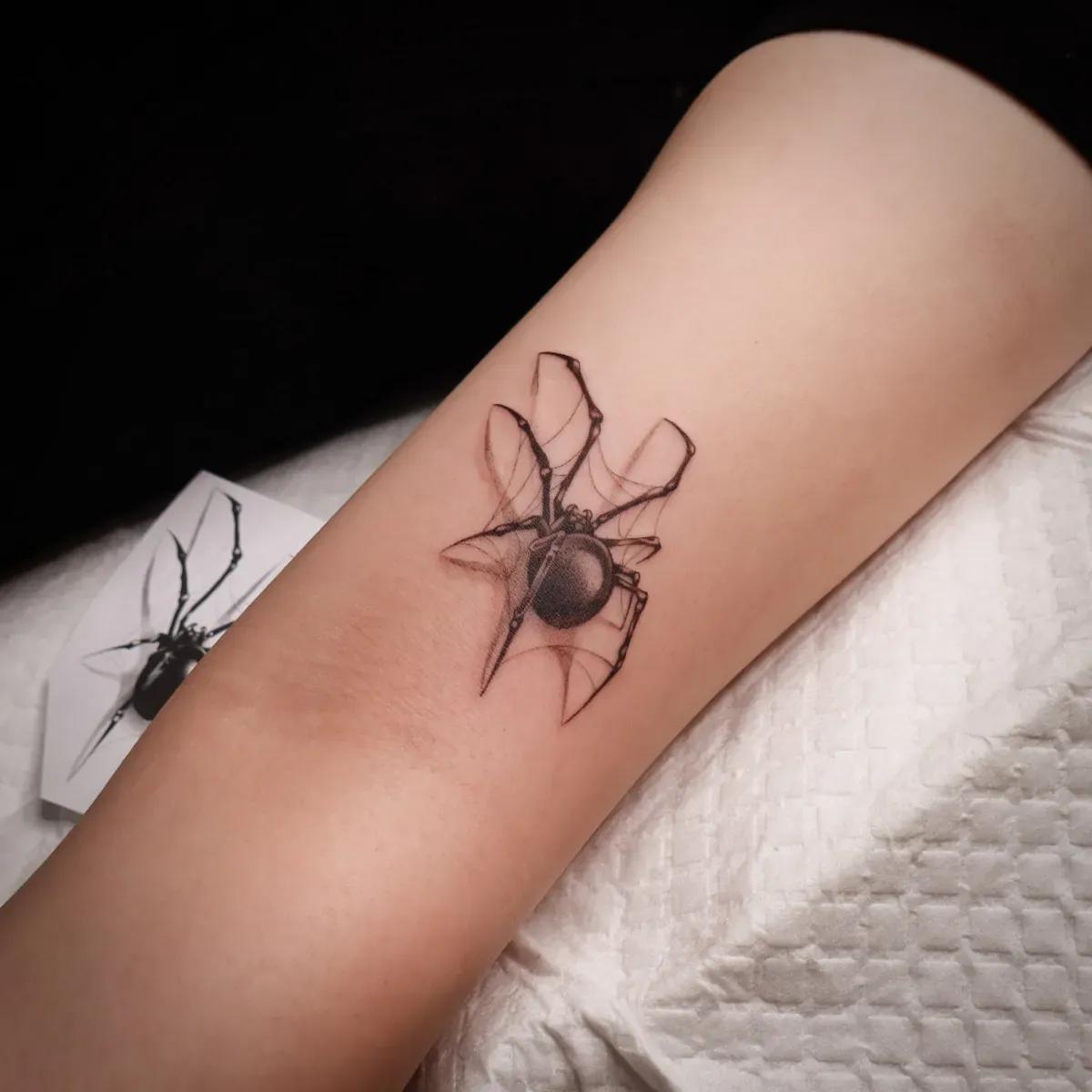 ๊ฑฐ๋ฏธ ์ ๋ฐ๋ฌ์ฌ