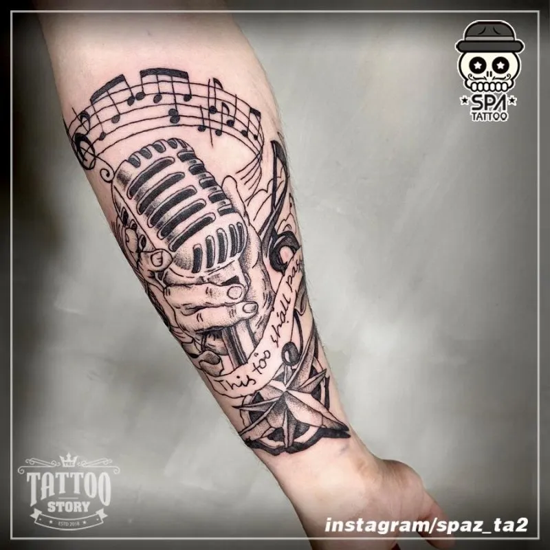 음악 마이크와 음표 타투 - 1