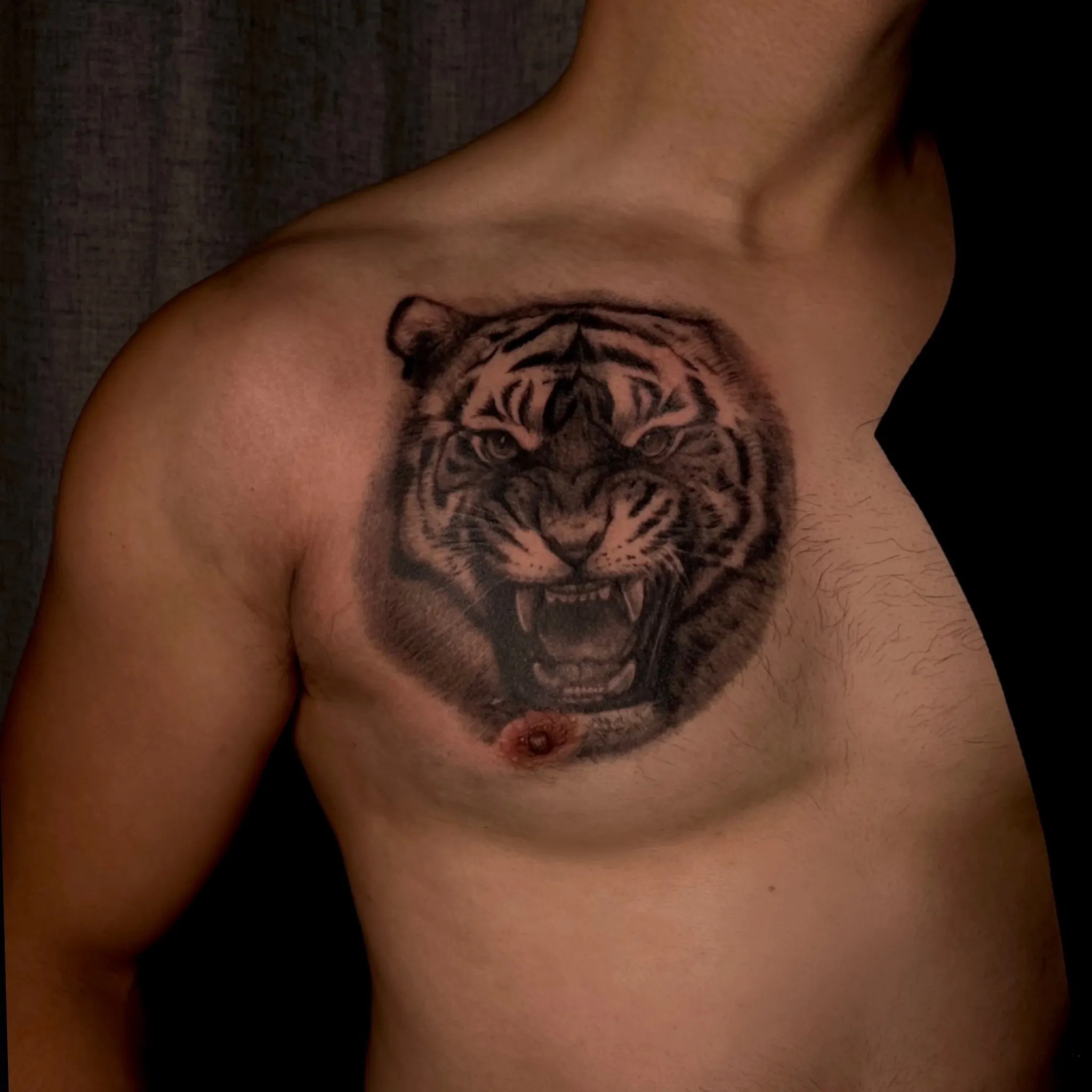 ๊ฐ์ด ํ์ชฝ ํธ๋์ด ํํฌ - 1