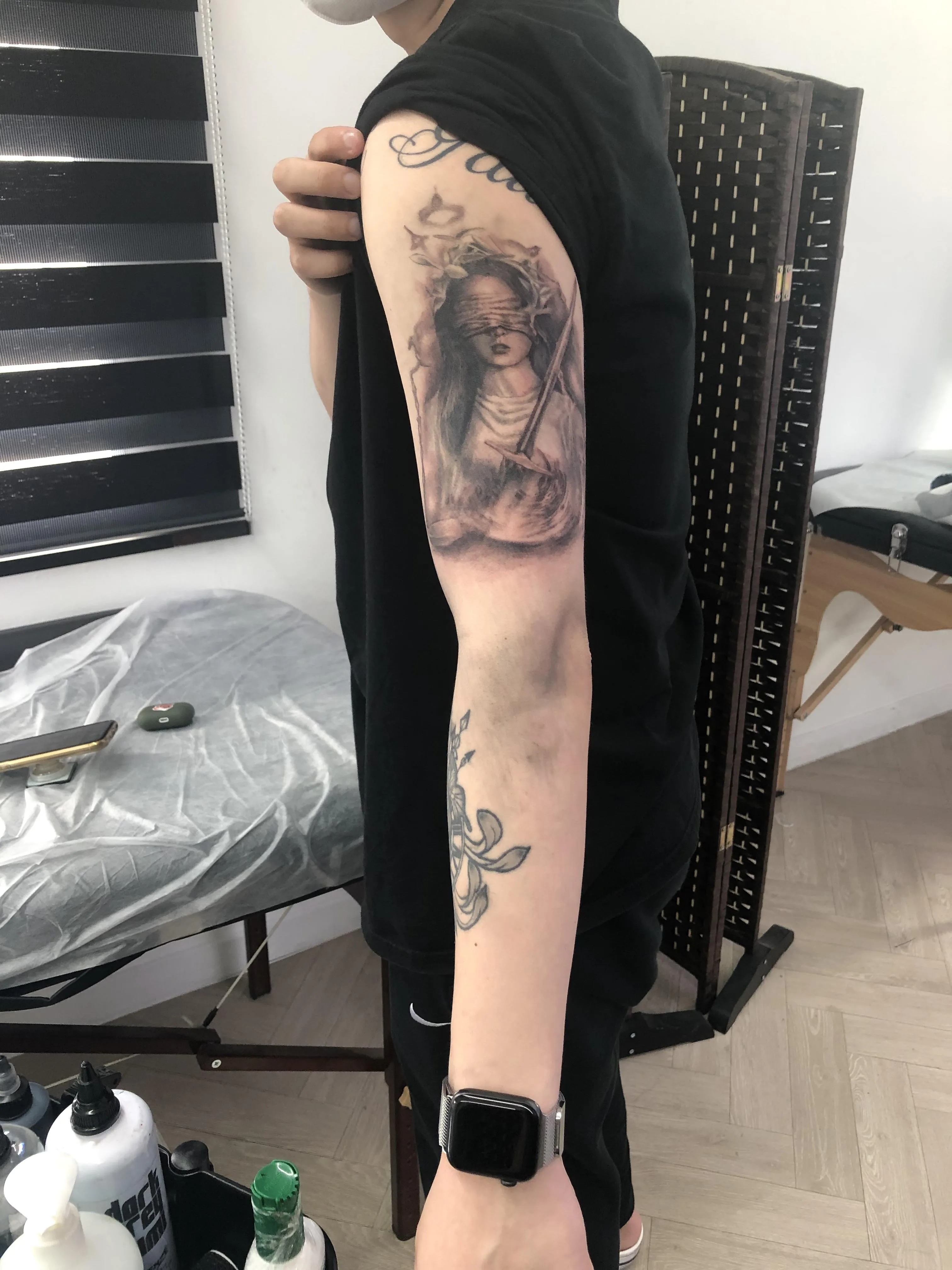 디케 여신 타투 - 1