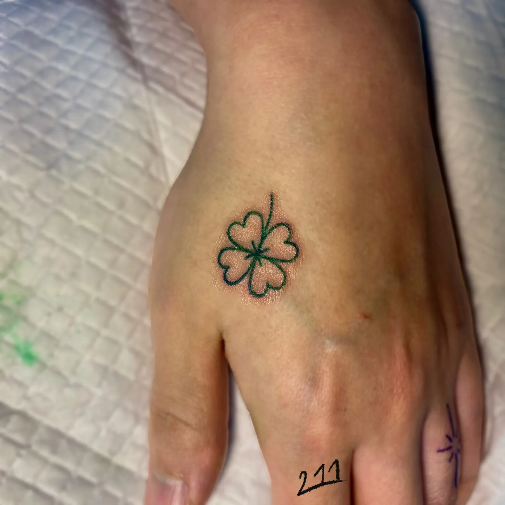 네잎클로버 타투 - 1