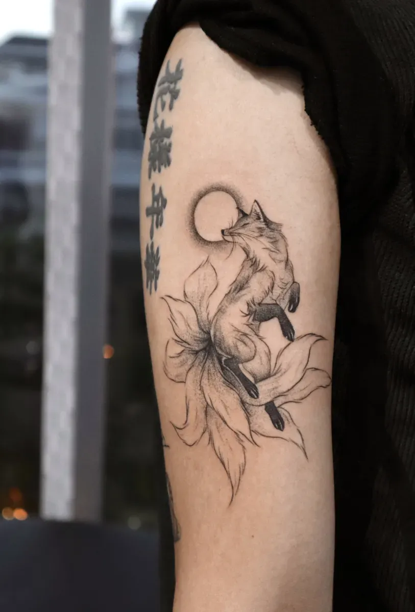 감성적인 구미호🖤 여우, 귀여운, 예쁜, 달, 우주, 나뭇잎, 잎사귀, 동물, 추천✨ 늑대 일러스트