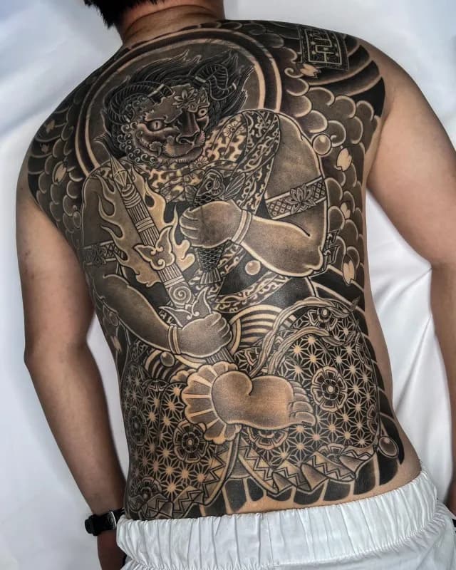 이레즈미등타투 커버업타투 십이지신타투 부천타투제로타투 - 1