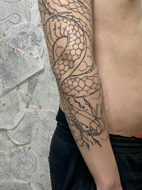 뱀 한야 가슴 칠부 라인 작업이에요