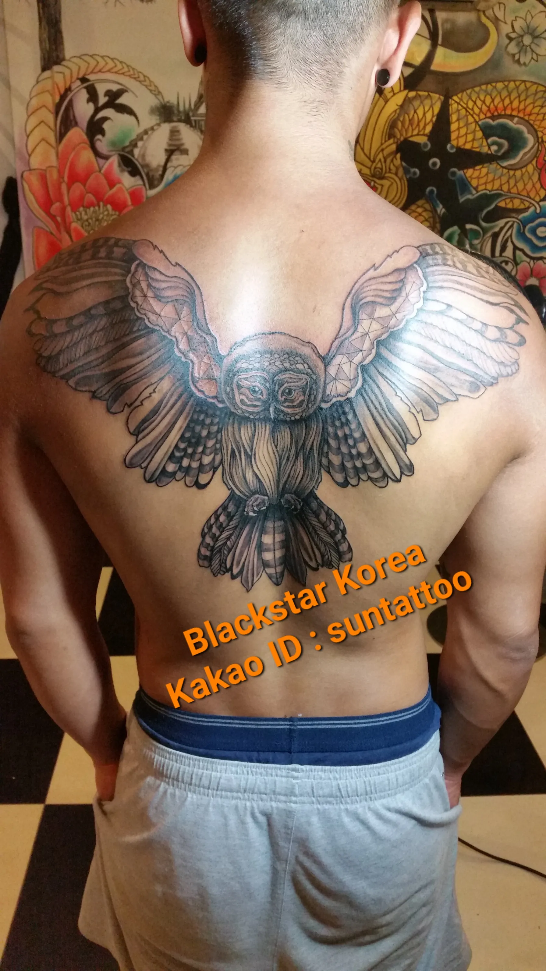 ๋ฑํ ๋ธ๋์ค ๊ทธ๋ ์ด ๋ถ์์ด ํํฌ - 1