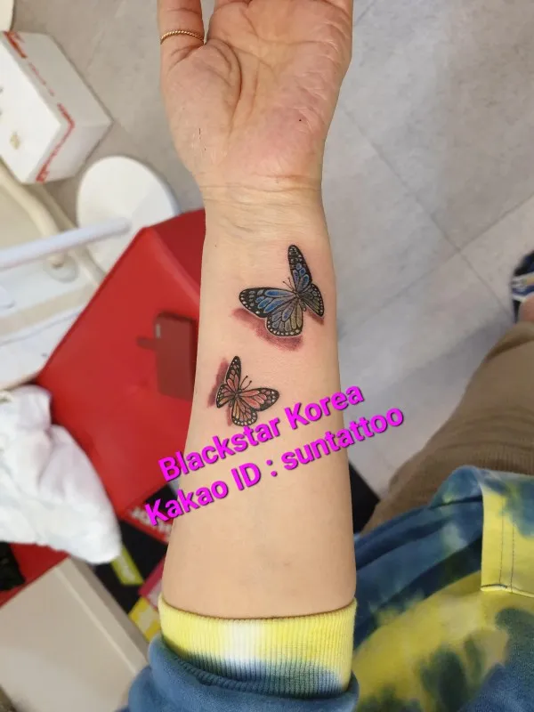 ํ ์ปฌ๋ฌ ๋๋น ํํฌ - 1