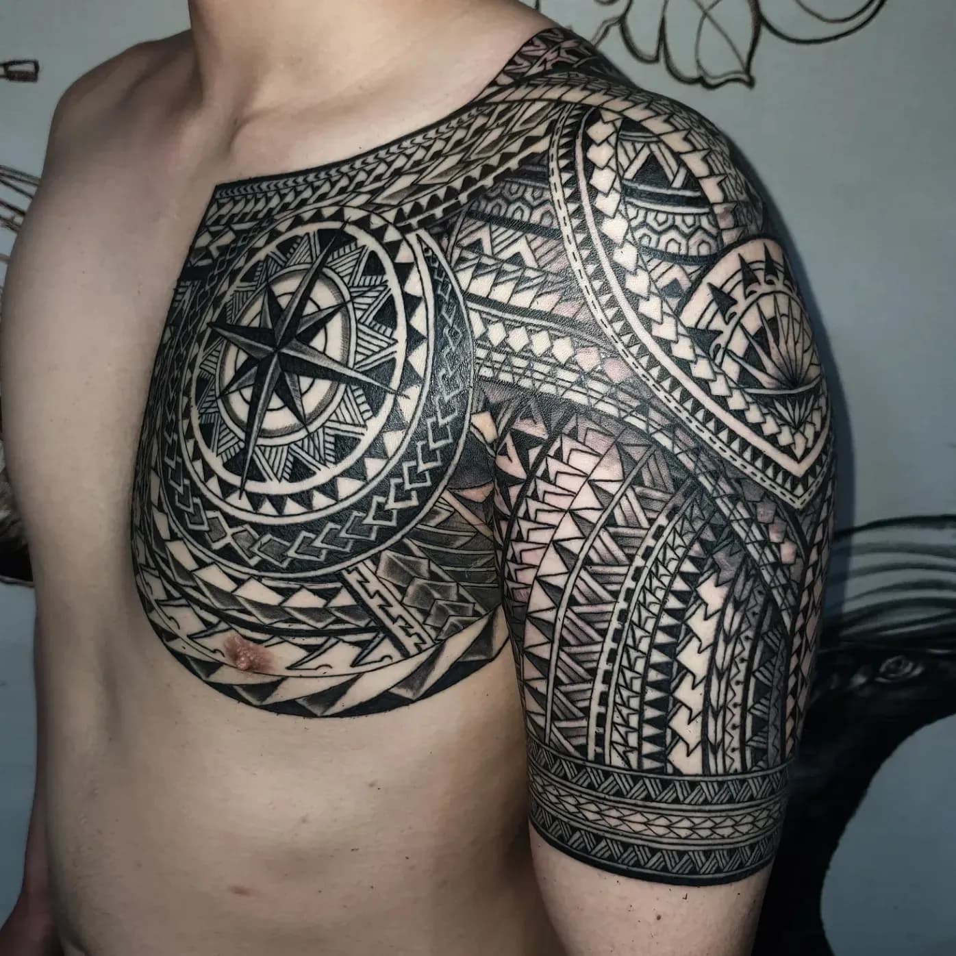 ํด๋ฆฌ๋ค์์ ๊ฐ์ด๋ฐํ์ฌ์ด์ฆ - 1