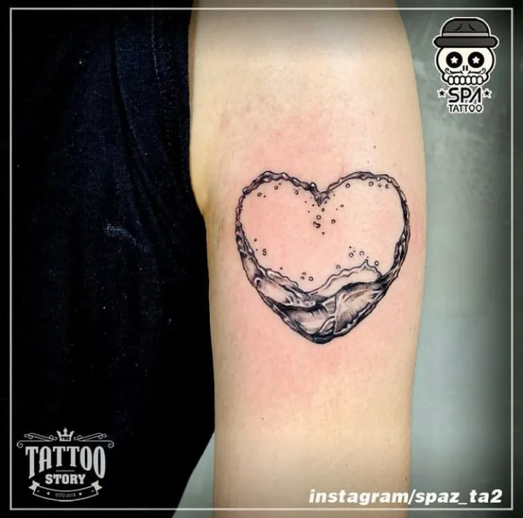 하트모양 물결 타투 - 1