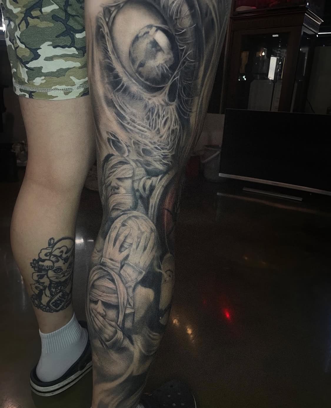 ๋คํฌ์ด๋ฏธ์ง